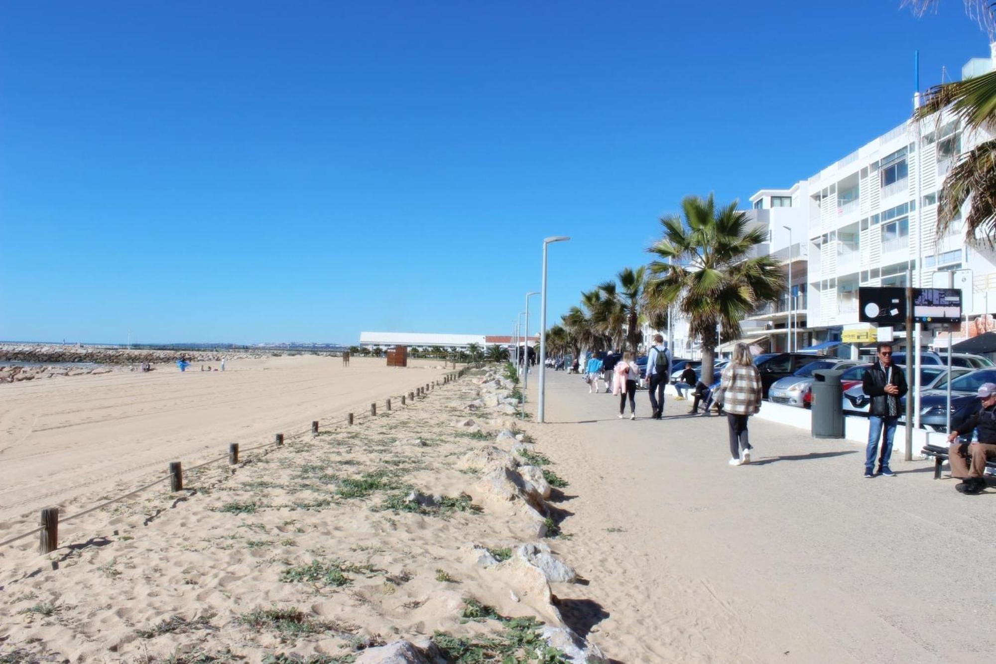 Quarteira Mar - Beach Front Bagian luar foto