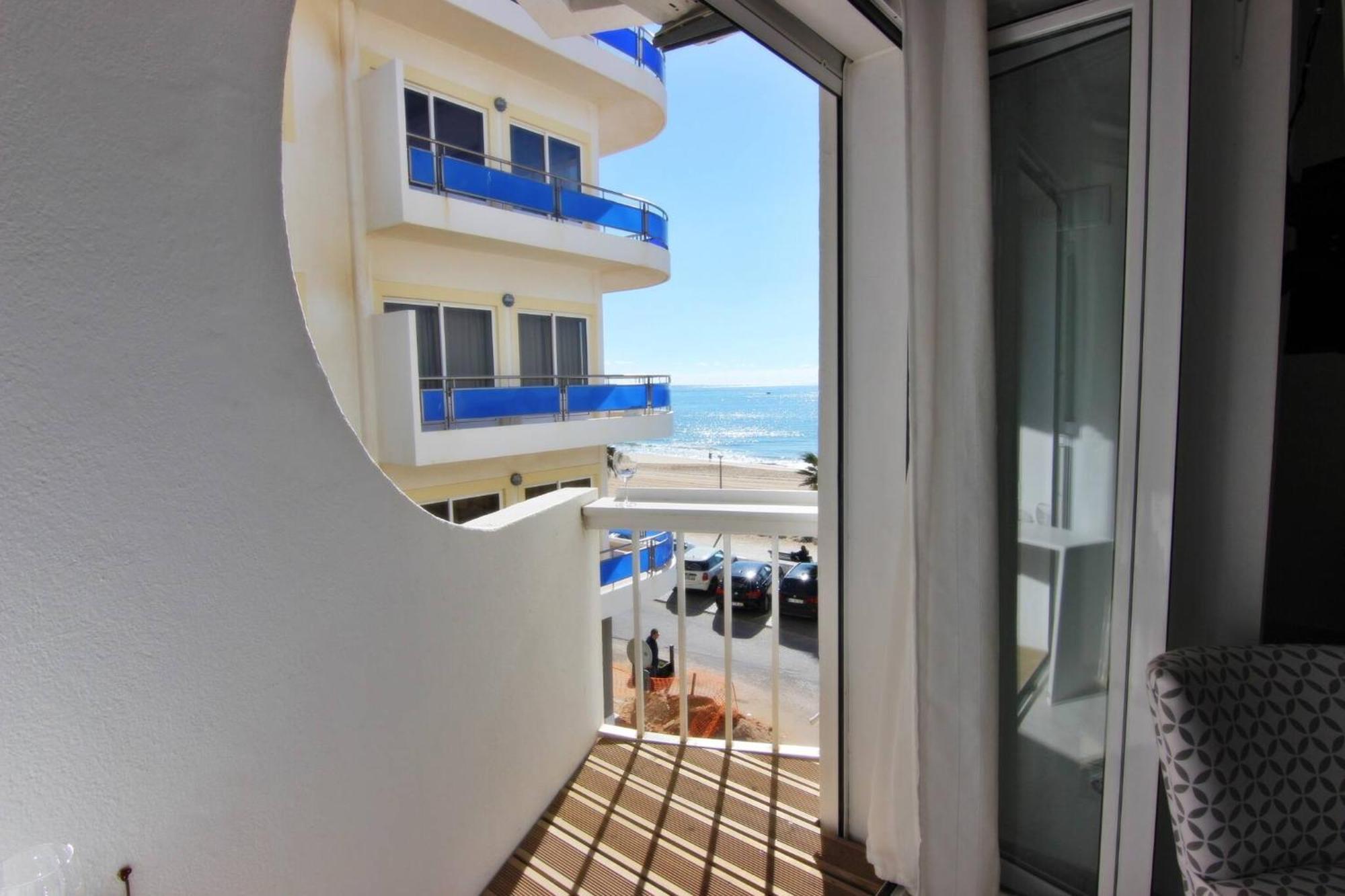 Quarteira Mar - Beach Front Bagian luar foto